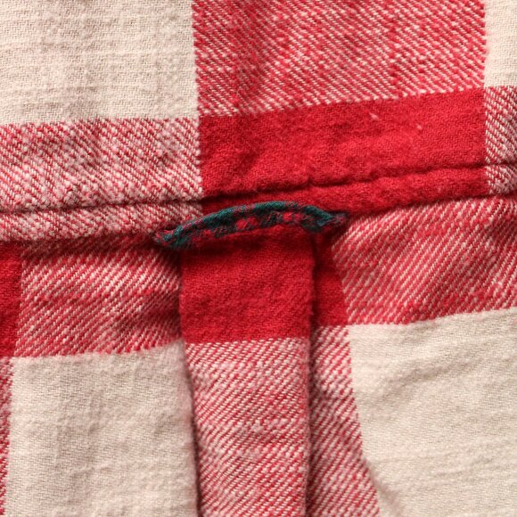 American Eagle Red Plaid Flannel Cropped Hoodie - Picture 7 of 11